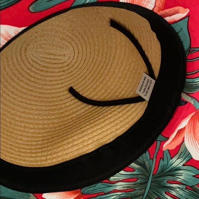 New Straw Hat With Floral Pattern