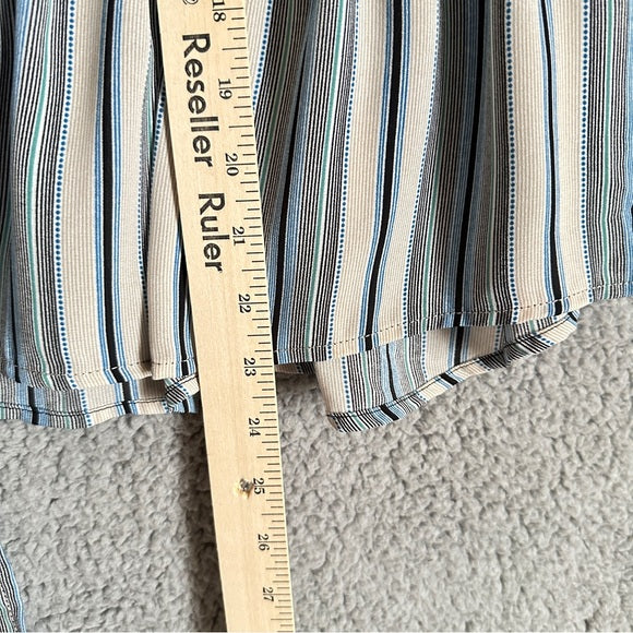 Pre - Loved Max Studio Striped Blue and White Women's Blouse