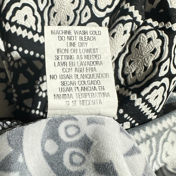 Pre - Loved Karin Steven’s Women’s Size 2 X Black and White Patterned Crew Neck MIDI Dress