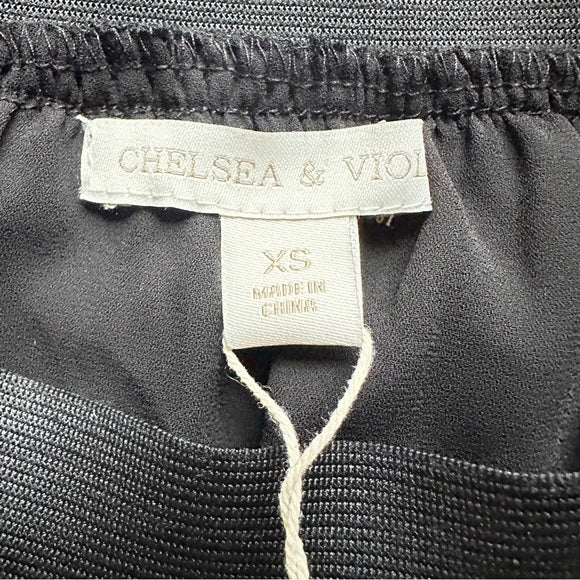 Chelsea & Violet Tiered Pleated Elastic Band Maxi Skirt – Size XS