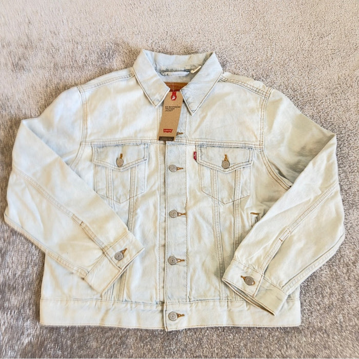 PanacheProse Levi’s Ex-Boyfriend Trucker Denim Jacket Size L with Floral Embroidered Back.L