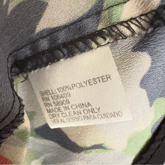 Pre - Loved Preston & York Floral Black Blouse Elegant Design