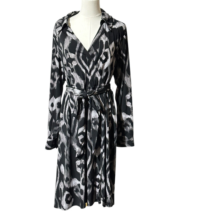 Pre-Loved Lane Bryant Abstract Print Collared Dress – Size 18/20