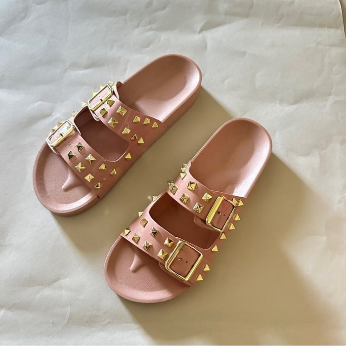 Brand New  Madden Girl Women’s Teddy Caramel Pat Sandals Contort Slip On Size 9