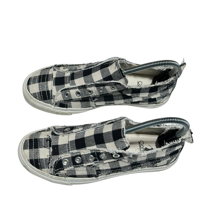 Pre-Loved Black and White Plaid Slip-On Sneakers Size 6