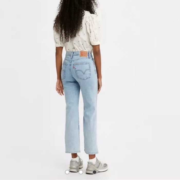 PanacheProse Levis High Waisted Cropped Flare Size 29 X 27 Women’s Logo Relaxed Blue Jeans
