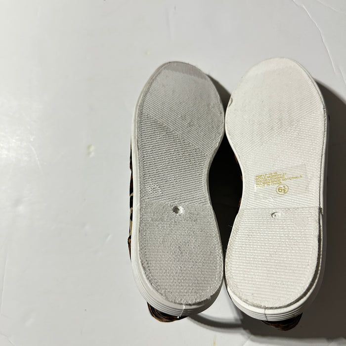 Pre - Loved Forever Leopard Print Slip-On Sneakers Size 6.5