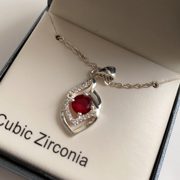 New Direction Cubic Zirconia Necklace ⭐️⭐️⭐️⭐️⭐️