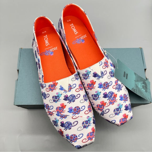 NWT Toms US Size 10 Floral Women’s and Blue Canvas Flats with Elephant Print