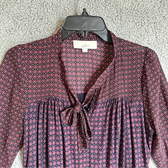 Pre - Loved LOFT Women's Burgundy Blouse