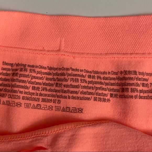 Victoria Secret Size XS Women’s Seamless Thong
