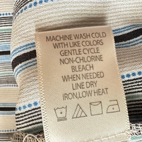 Pre - Loved Max Studio Striped Blue and White Women's Blouse