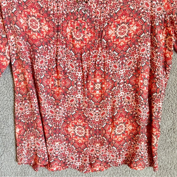 Pre - Loved Coral Bay Women’s V Neck Floral Red Women's Blouse Size XL