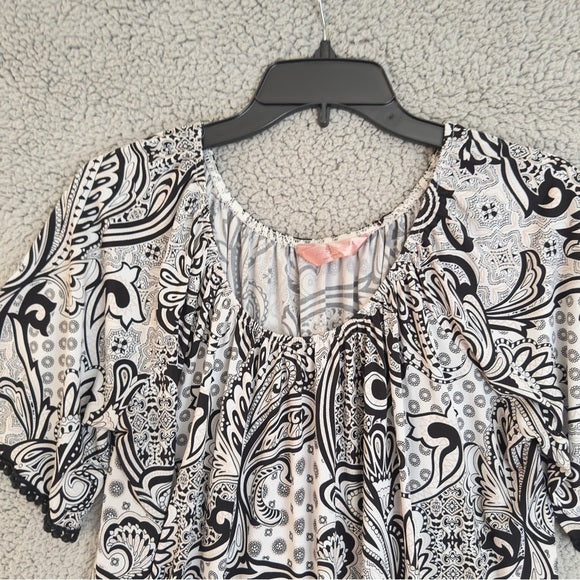 Pre - Loved SJS Black and White Paisley Women's Blouse
