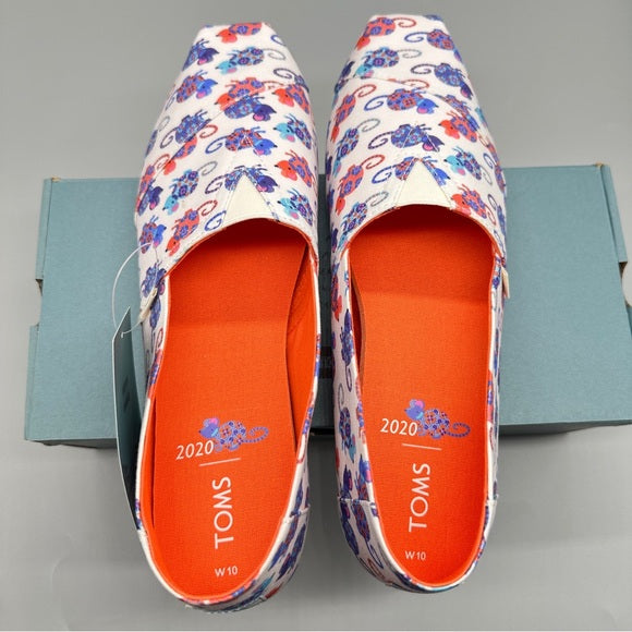 NWT Toms US Size 10 Floral Women’s and Blue Canvas Flats with Elephant Print