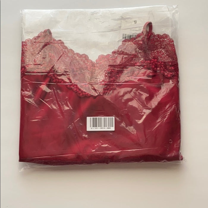 Panacheprose Forever 21 Size S Women’s Red  Lace Trim Slip Nightdress