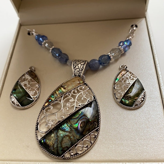 Kim Rogers Women’s Necklace and Earrings Set.