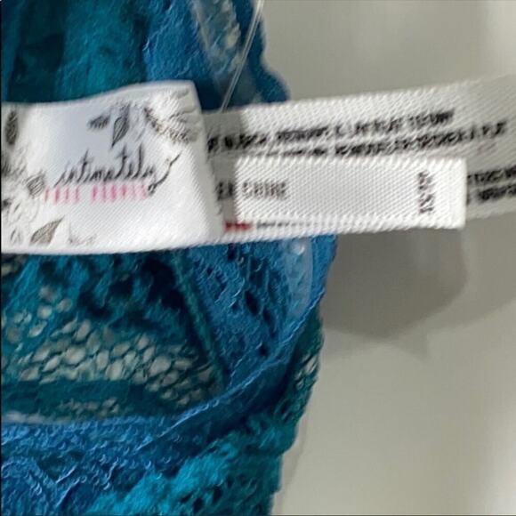 Brand New Free People Lace Bandeau Size XS