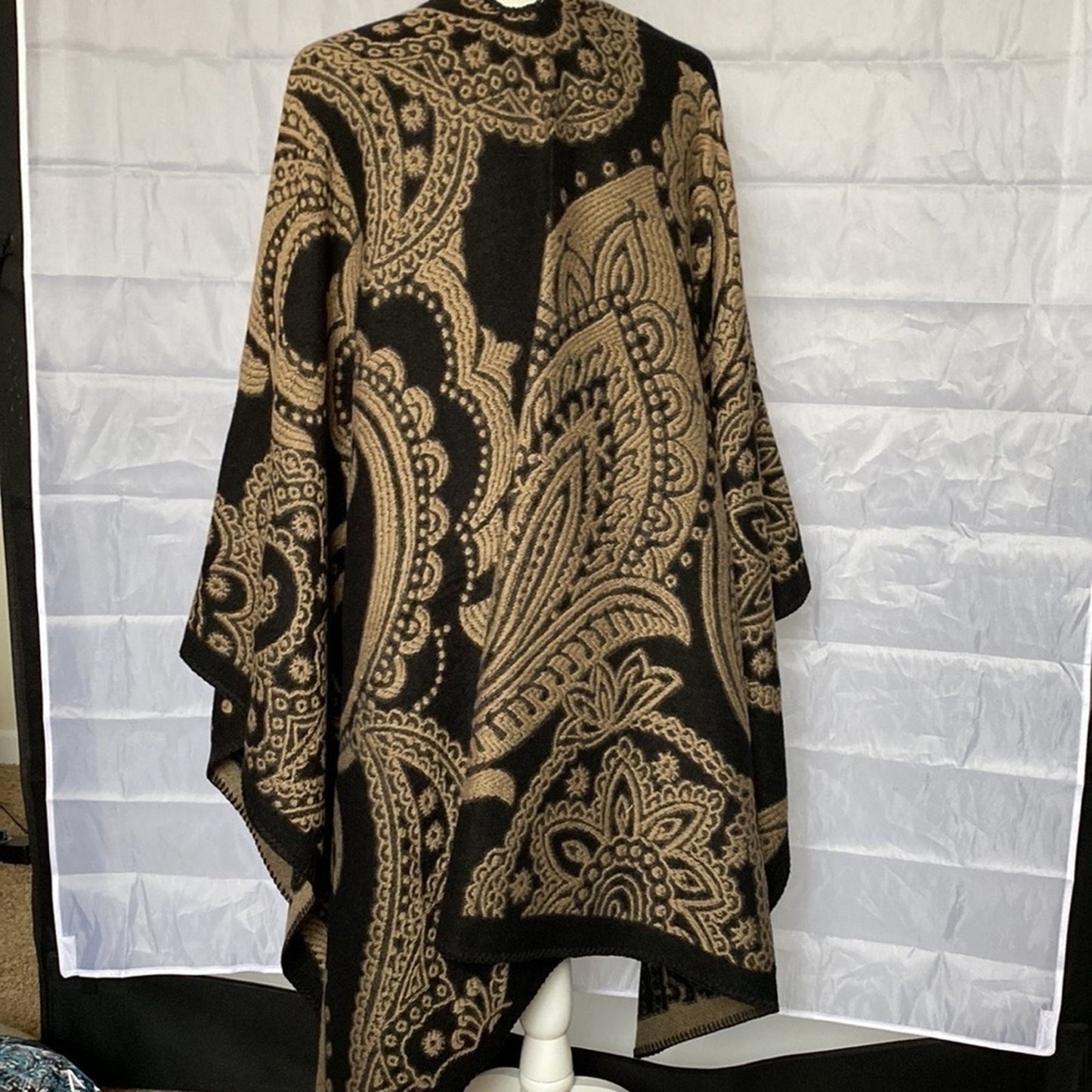 NEW!Coverup  Jacquard  Poncho Reversible BrownBlack Cute Super Soft Style