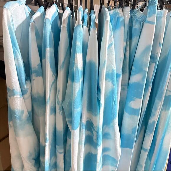 2-Piece Women’s Casual Tie-Dye Crew Neck Sweatshirt Set - from PanacheProse