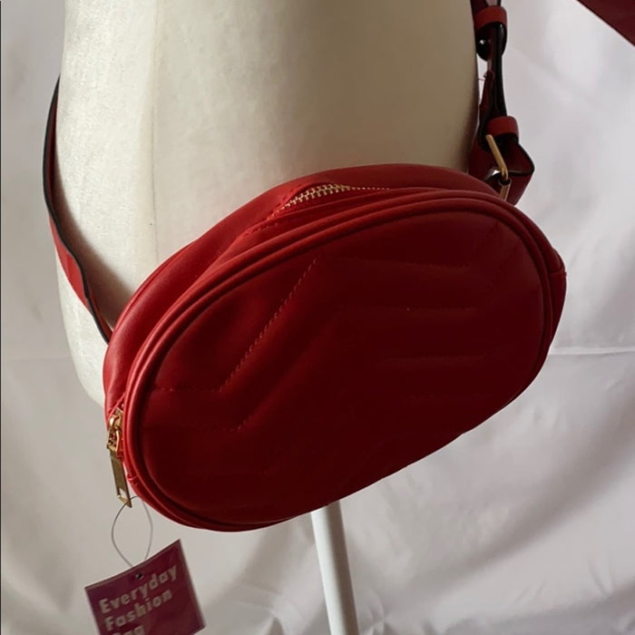 Quilted Women’s Waist Belt Accented Bag