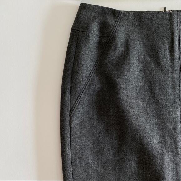 Ann Taylor Loft Size 00 100% Cotton Grey Women’s Mini Skirt