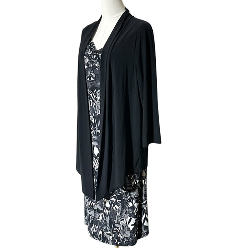Lovingly worn Lane Bryant Abstract Print Collared Dress – Size 1X