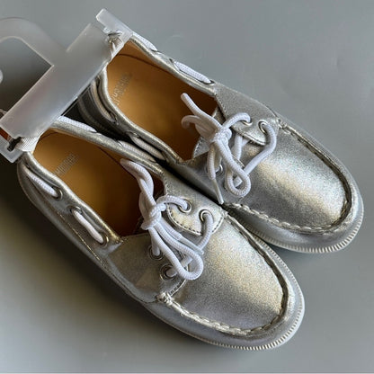 Gymboree Little Girl’s Size 1  Silver Canvas Shoes Tennis Flat Sneakers  …