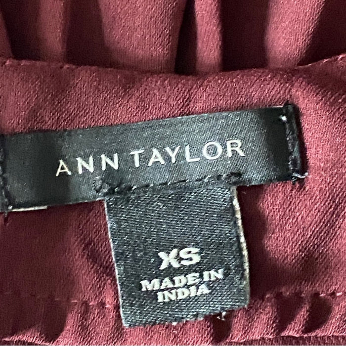 Ann Taylor Size XS Women’s Short Sleeves Solid Color Top Blouse (FREE SHIPPING)