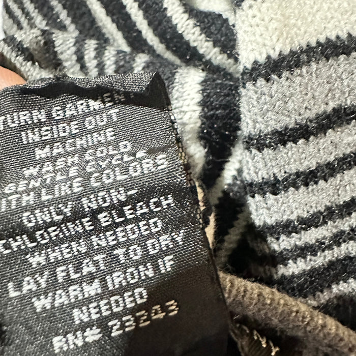 Pre-Loved New York & Company Black and Gray Striped Sweater – Women’s Size S