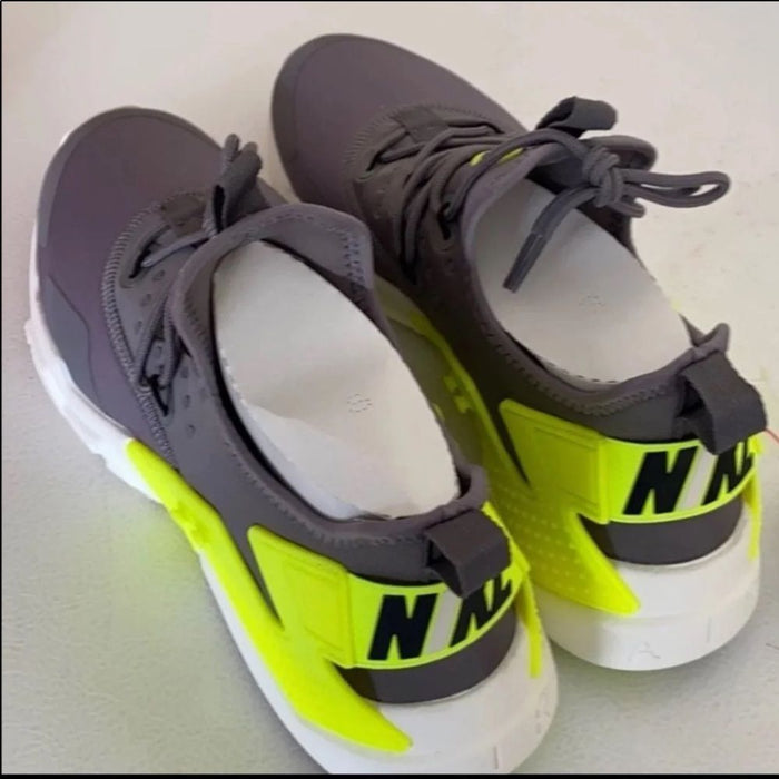 Nike Air Huarache Drift Sneakers(UNISEX) Size  Men’s 10.5,Women’s 12 Brand New