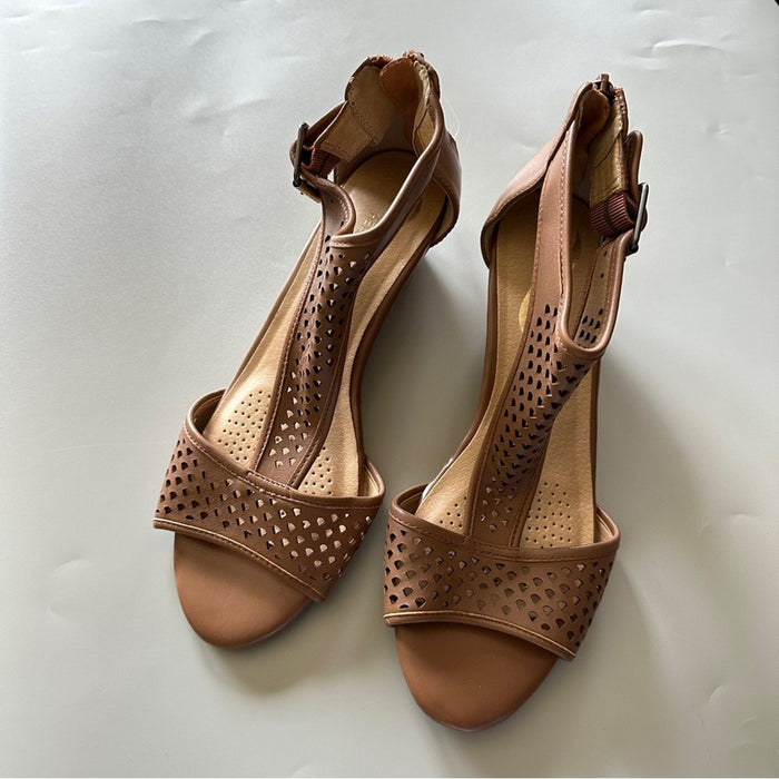 Aerosoles Women’s Brown Leather Open Toe Sandals – Size 8W From PanacheProse