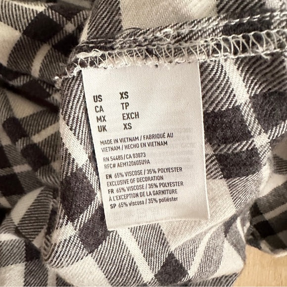 American Eagle Outfitters Boyfriend Fit Black and White Plaid Shirt - Size Women’s XS, from PanacheProse