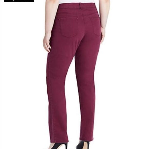 Bandolino Women’s Plus Mandie Basic Short Jeans - Size 14WS, from PanacheProse