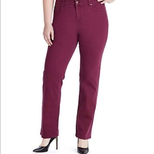 Bandolino Women’s Plus Mandie Basic Short Jeans - Size 14WS, from PanacheProse