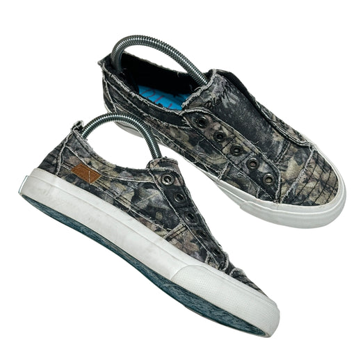 Blowfish Women’s Black and Tan Sneakers Size 6 from PanacheProse