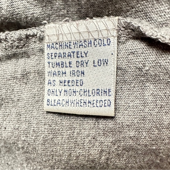 Brooks Brothers Brooks Brothers Gray Men's T-Shirt - – Size Medium, from PanacheProse