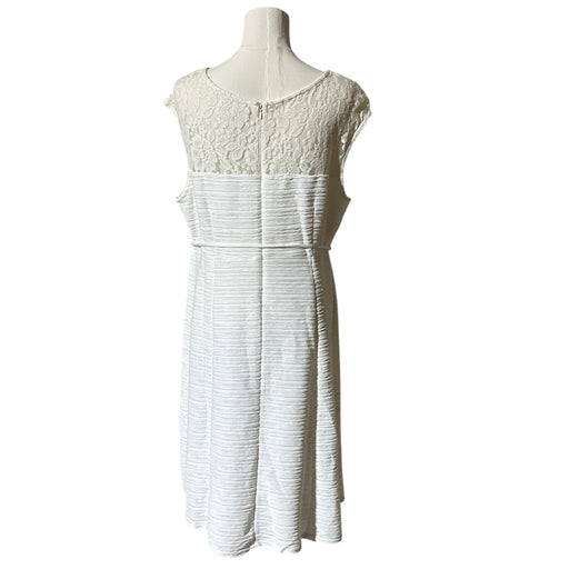 Pre-Loved Motherhood Maternity White Lace Dress – Size 1X