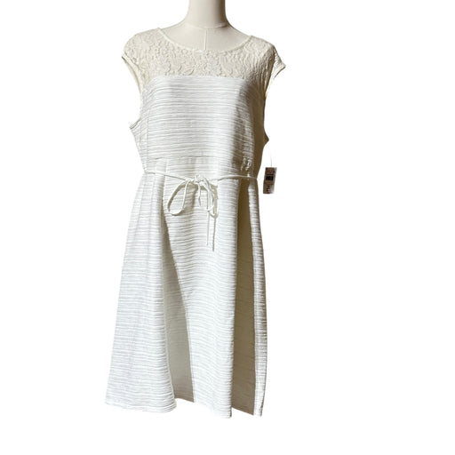 Pre-Loved Motherhood Maternity White Lace Dress – Size 1X