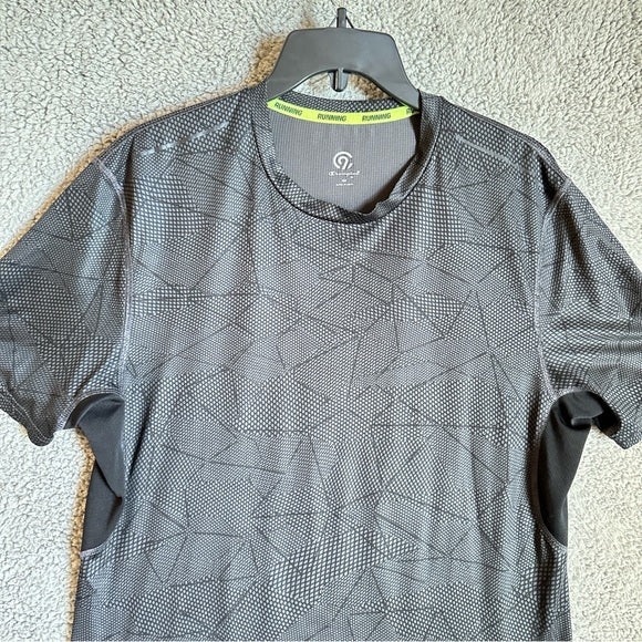 Champions Lightweight Gray Geometric Men's Summer T Shirt - Size Medium From PanacheProse