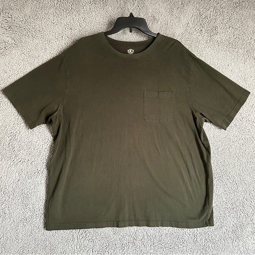 Covington Men's Olive Green T-Shirt - Size  XXL, from PanacheProse