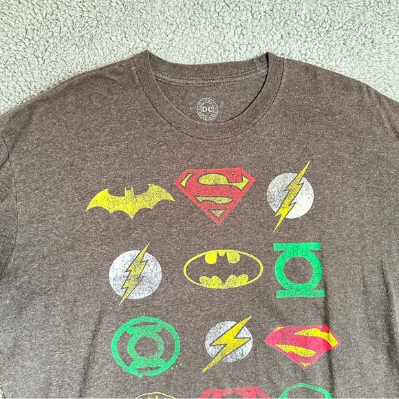 DC Comics Justice League T-shirt - Size Men’s XL, from PanacheProse