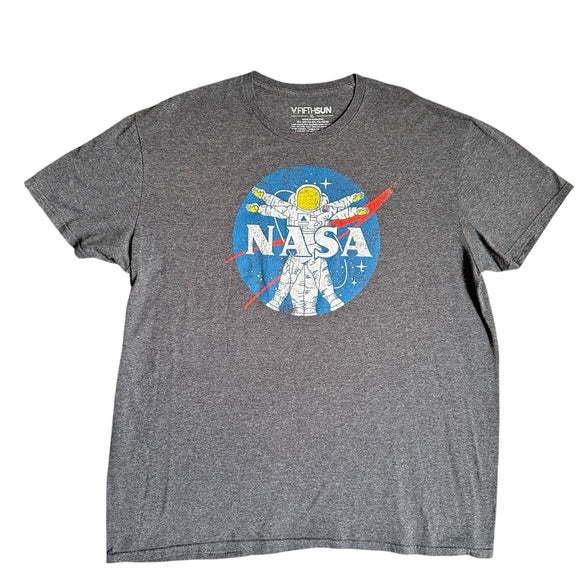 Fifth Sun NASA Men’s Astronauts Size Extra Large Gray Graphic T-Shirt - Size XL , from PanacheProse