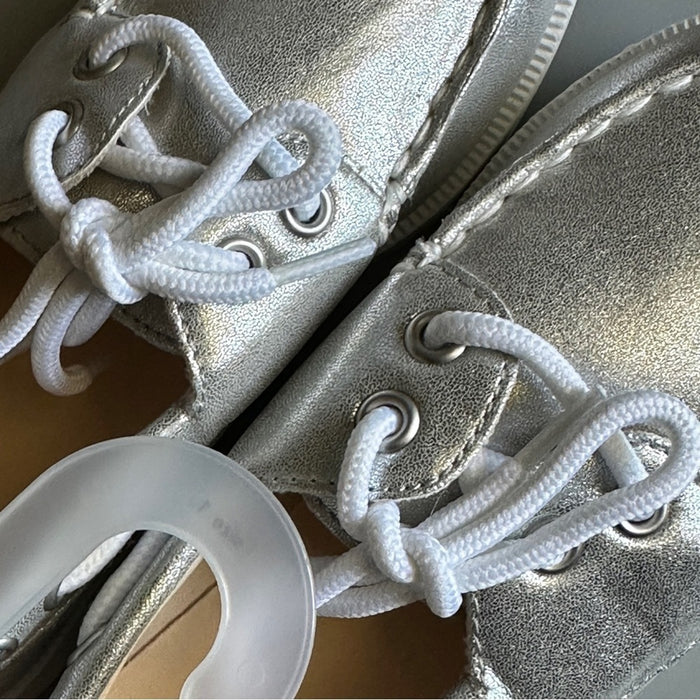 Gymboree Little Girl’s Silver Canvas Shoes Tennis Flat Sneakers - Size 1, from PanacheProse