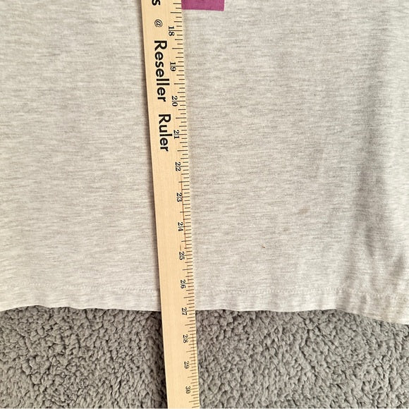 Hanes Vintage Gray Men's T-Shirt - Size Large (42–44) From PanacheProse