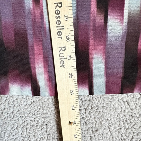 Jones New York Sleeveless abstract pattern Blouse - From PanacheProse