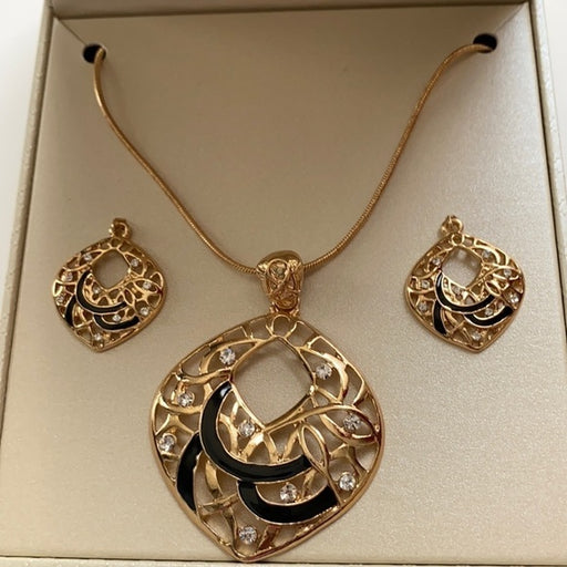 Kim Rodgers Necklace and Earring Set - from PanacheProse