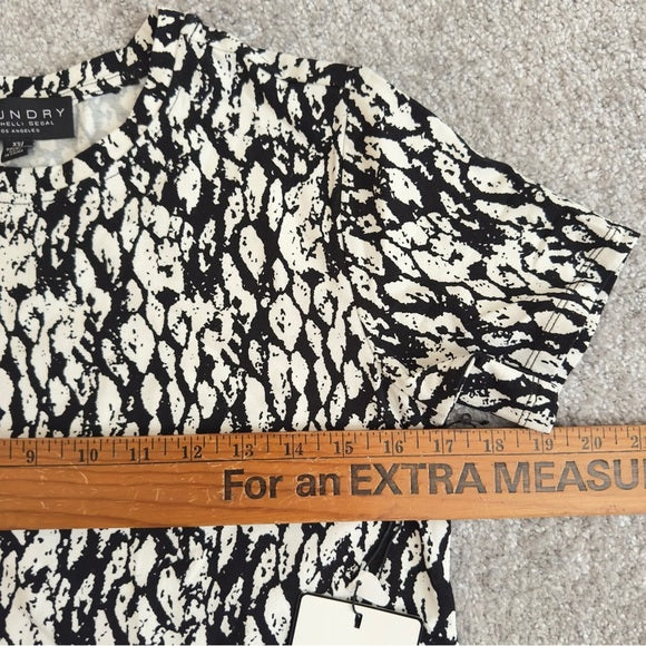 Laundry by Shelli Segal Lace Pleated Hem Top - Size XS, from PanacheProse