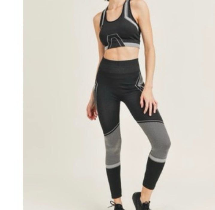 New Arrivals 2 Set crop Blouse and leggings Active Wear - from PanacheProse