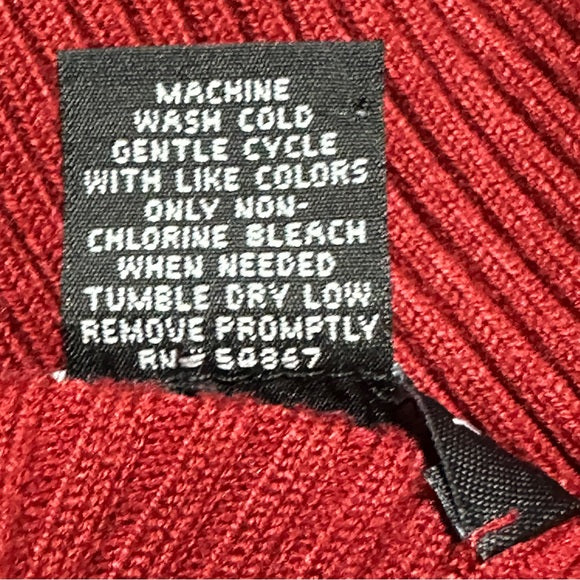 New York & Company Red Ribbed Split Collar V-Neck Sweater - Size XL, from PanacheProse